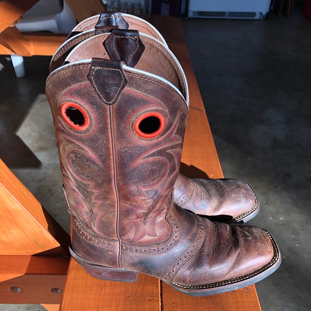Justin Boots 10 EE